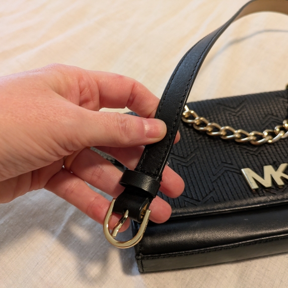 Michael Kors Black and Gold Quilted Belt Bag Fanny Pack - Picture 6 of 16